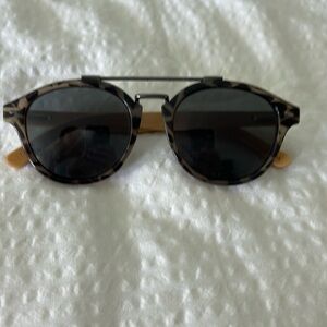 Women’s sunglasses